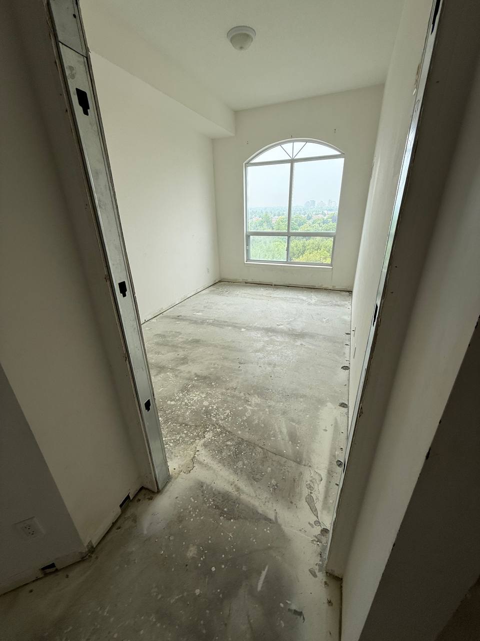 Flooring & Tile Removal